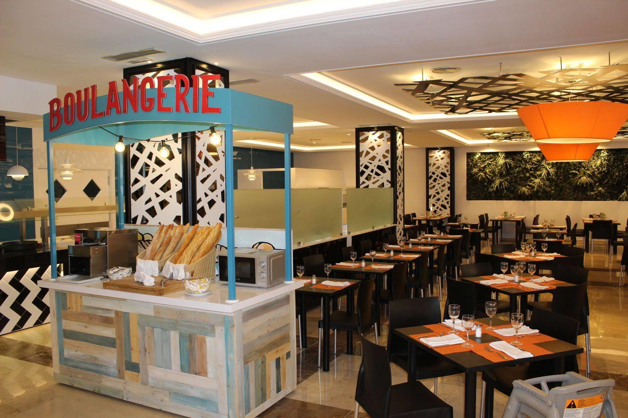 Evenia Olympic Hotel